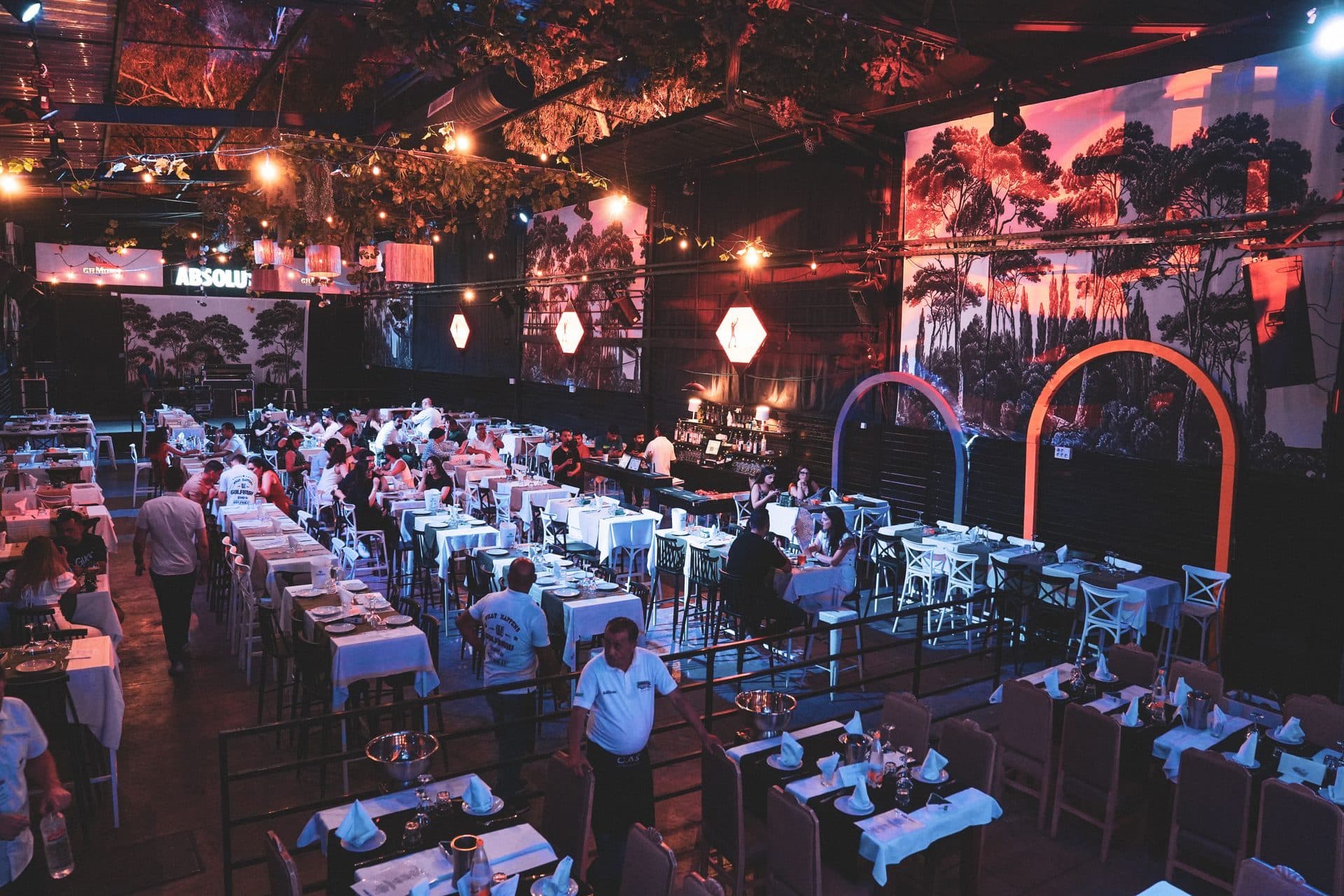 Golf Bräu — Biergarten · Nightlife · Scène