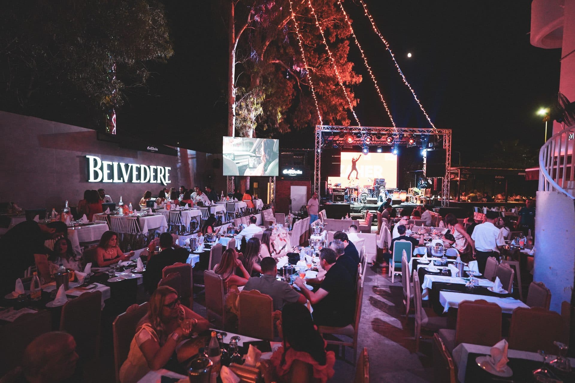 Golf Bräu — Biergarten · Nightlife · Scène