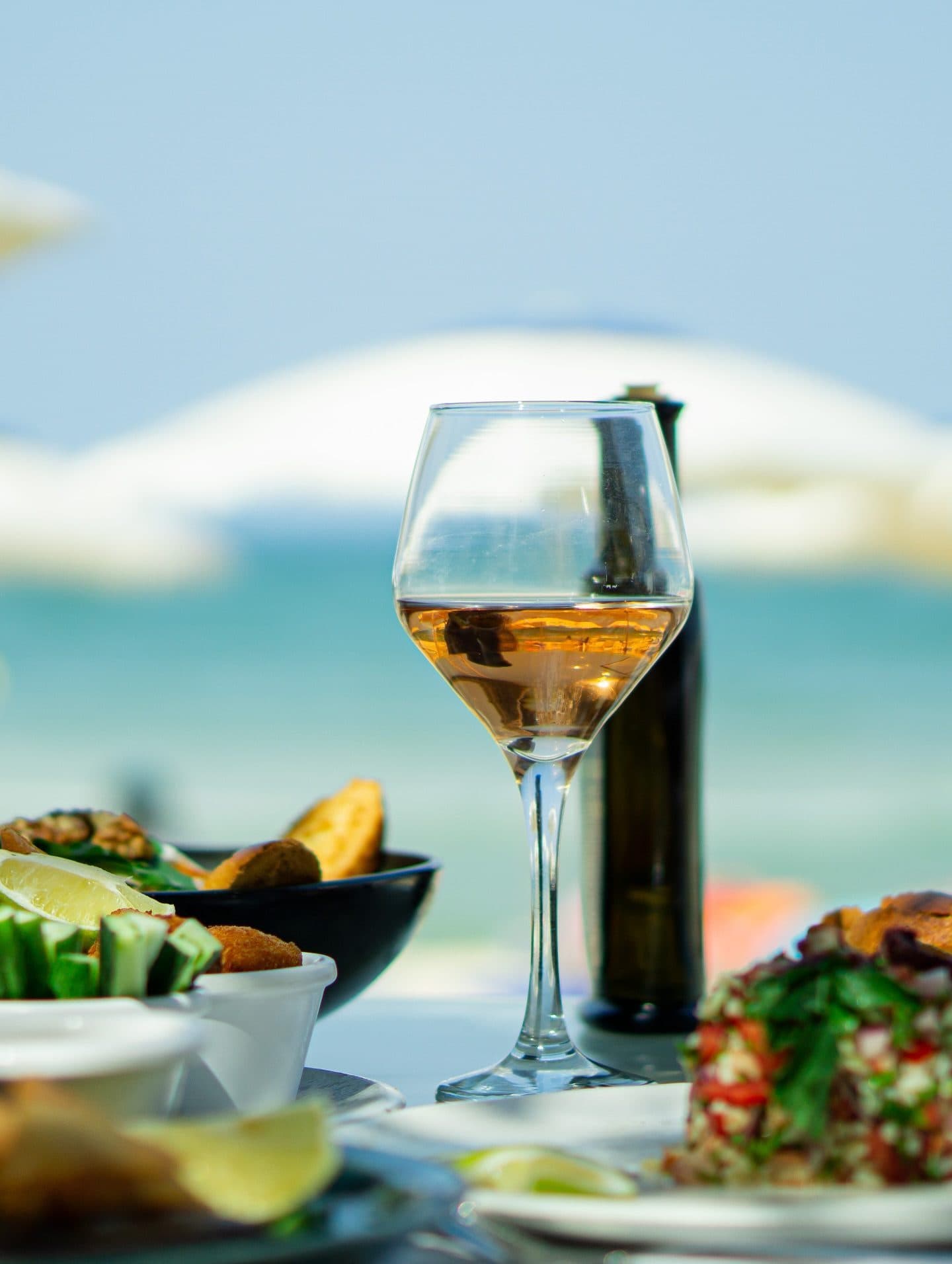 Le QG — Beach Lounge · Front de mer · Club