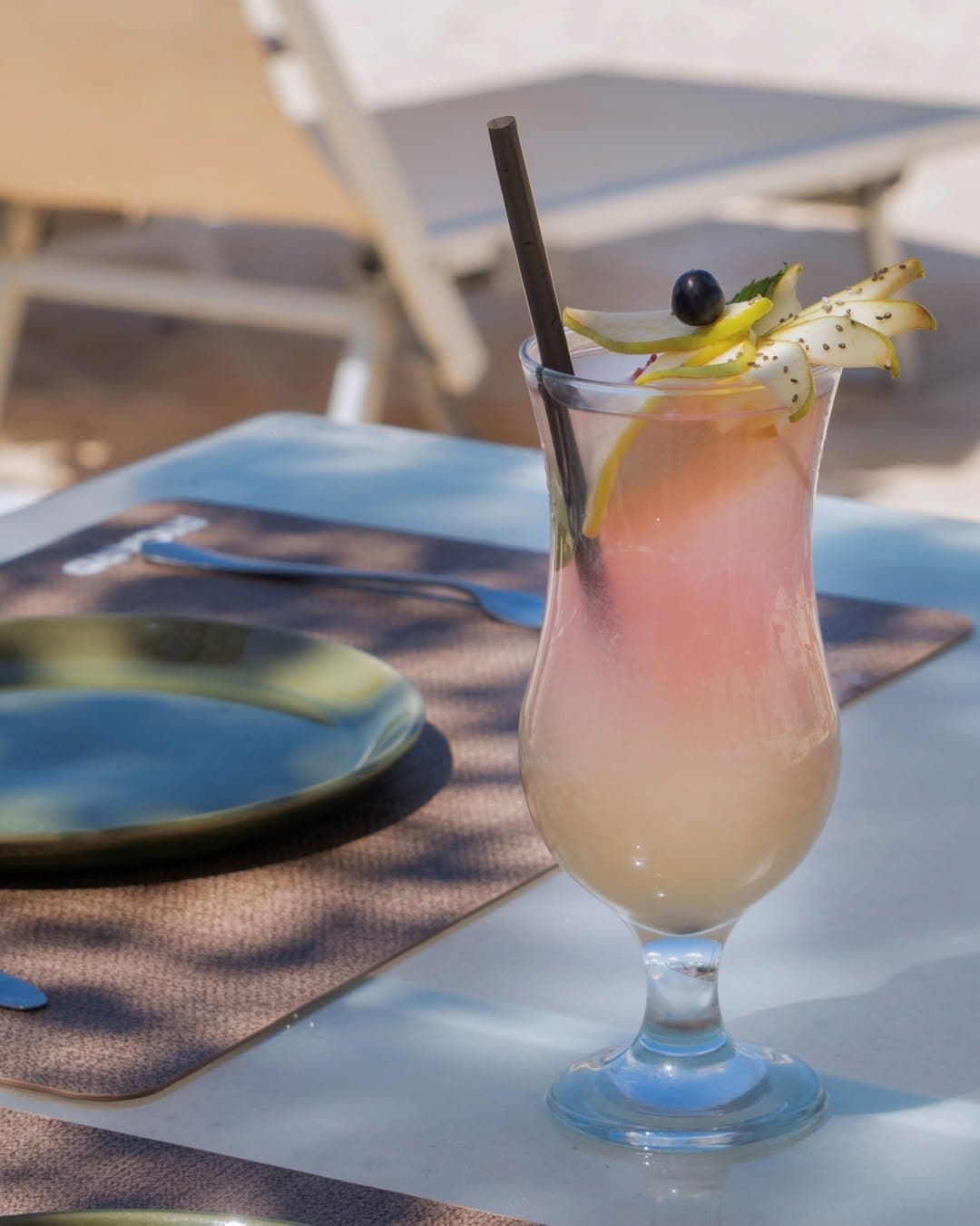 Le QG — Beach Lounge · Front de mer · Club